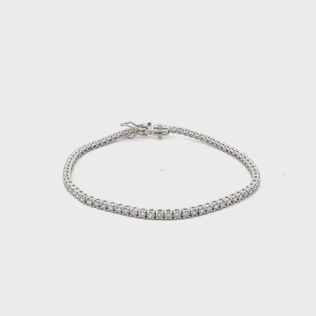 18K white gold diamond tennis bracelet with round diamonds