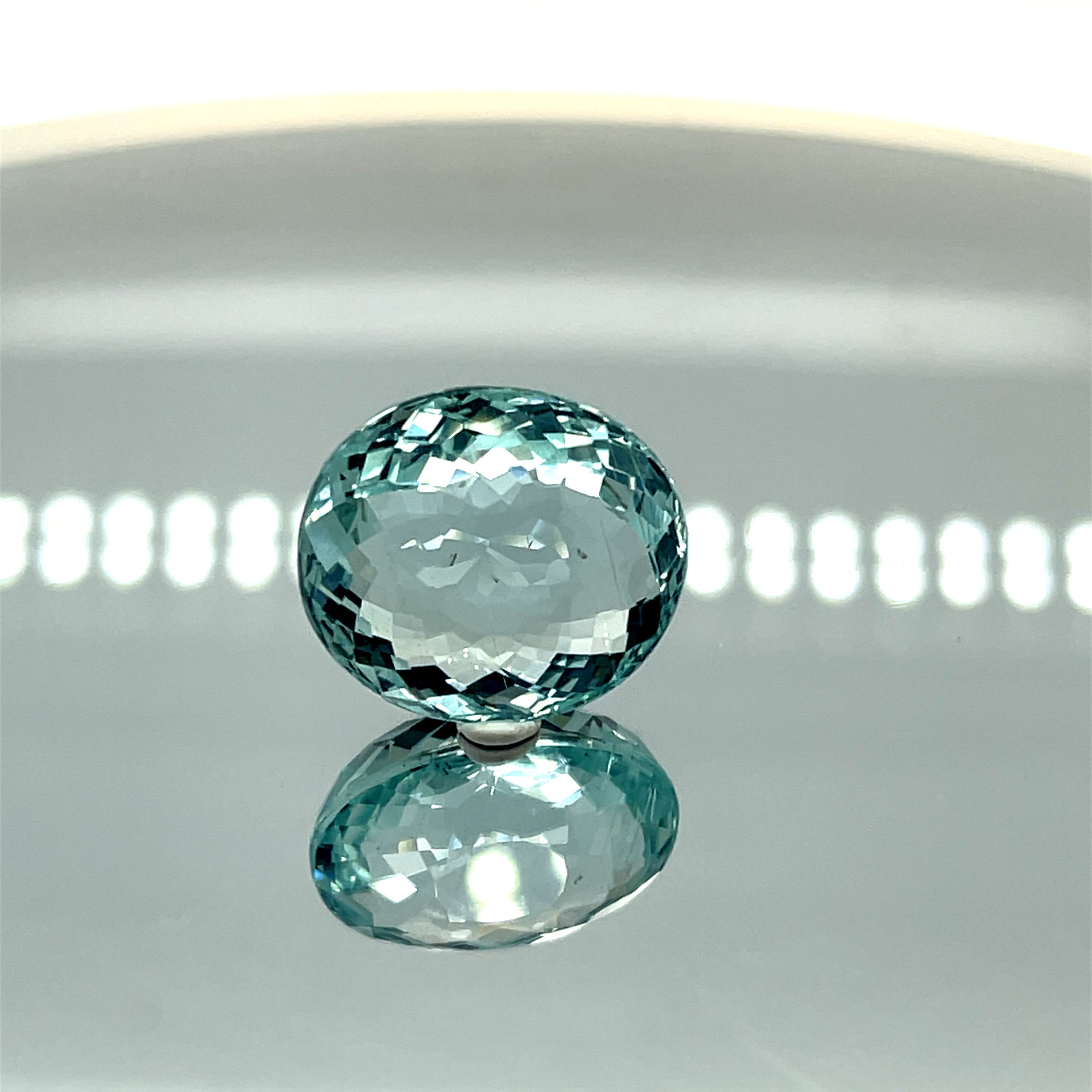 Natural Aquamarine 14.68 ct – Roundish Oval Cut, Untreated