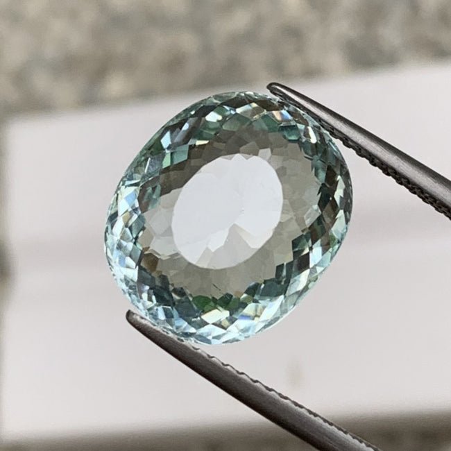 Natural Aquamarine 6.95 ct – Oval Cut, Untreated, ČGL Certified