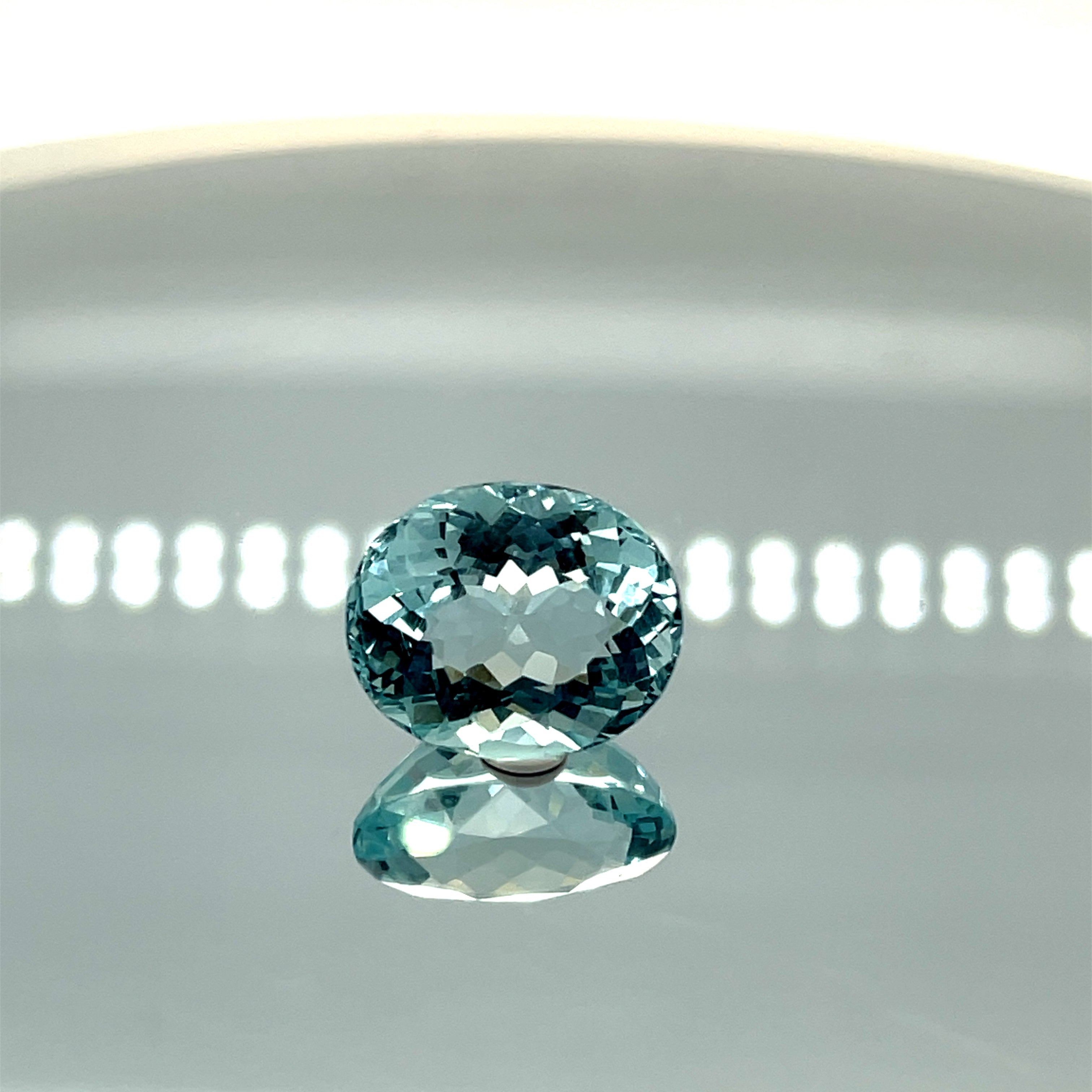 Natural Aquamarine 8.22 ct – Roundish Oval Cut, Untreated