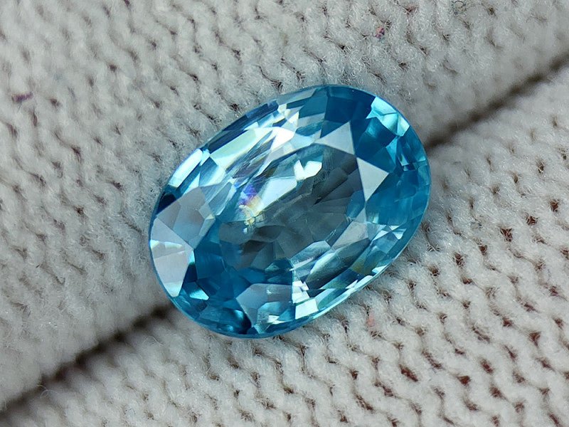 Natural Blue Zircon 2.21 ct – Oval Cut, Heated