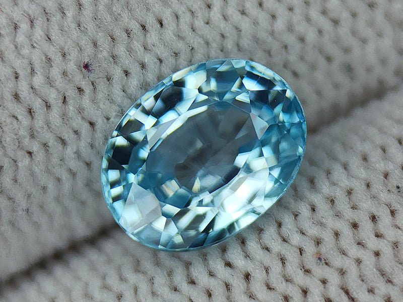 Natural Blue Zircon 3.14 ct – Oval Cut, Heated