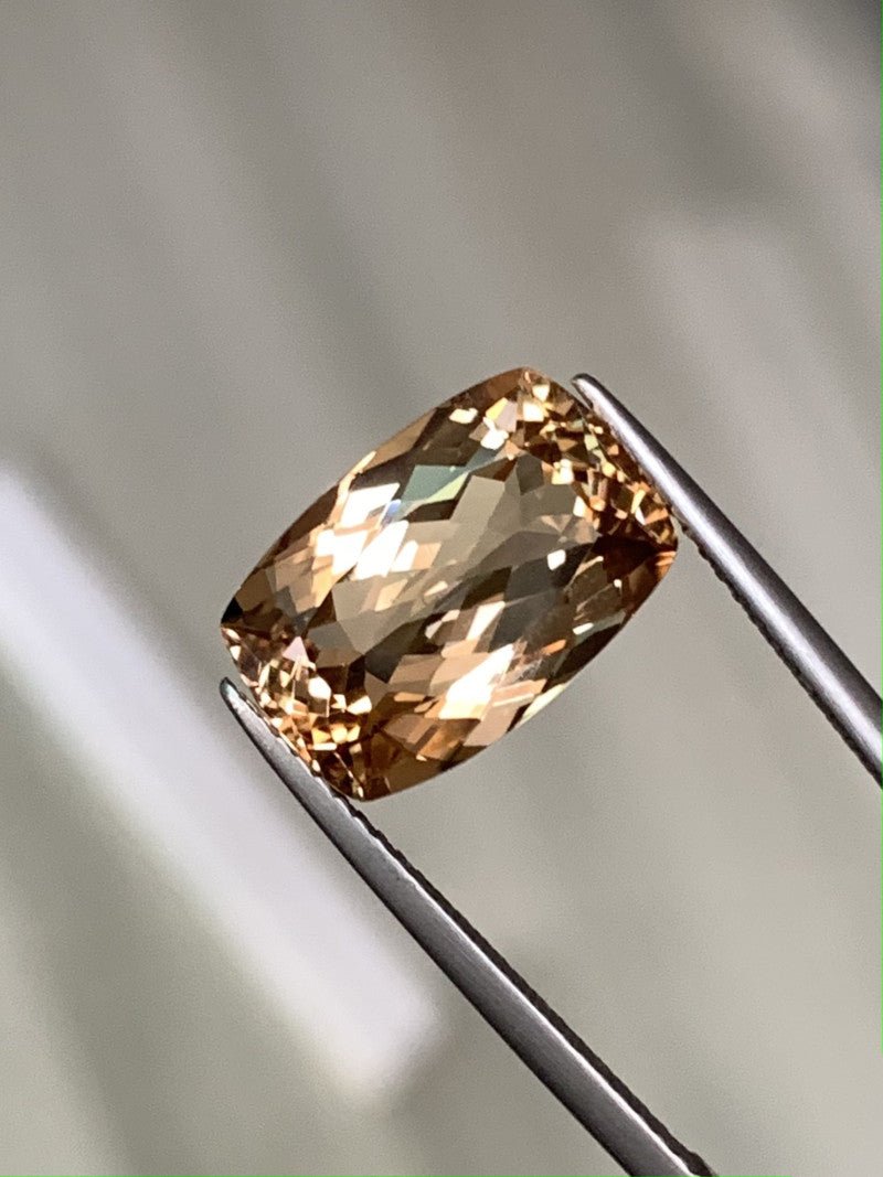 Natural Morganite 5.48 ct – Cushion Cut, Untreated, Brazil