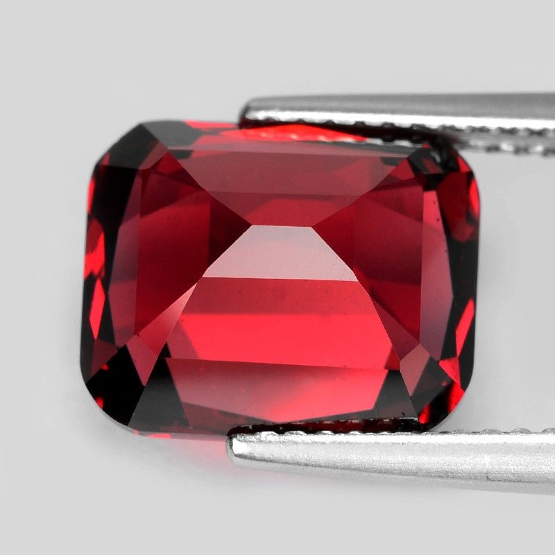 Natural Rhodolite Garnet 4.68 ct – Cushion Cut, Untreated