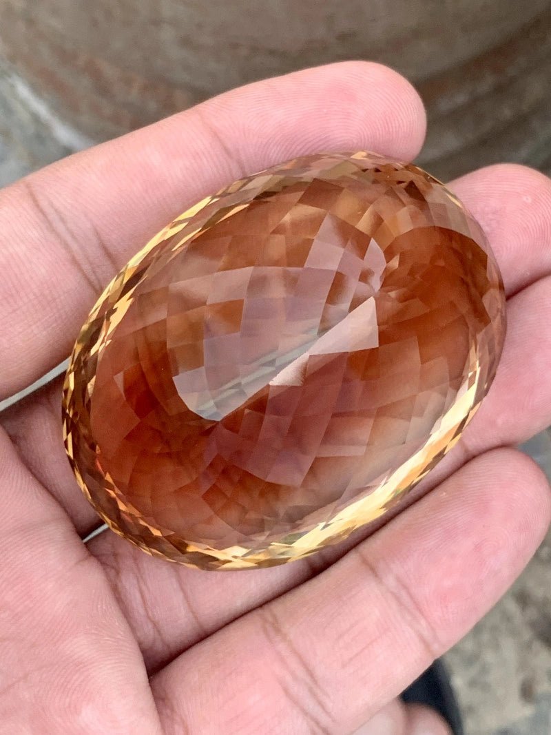 Natural Topaz - 691.50 ct / Rare Gemstone, Certificate ČGL