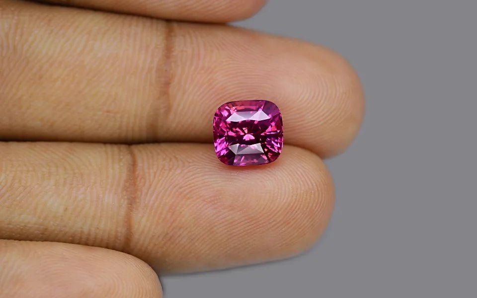 Pink Sapphire - 4.11 ct