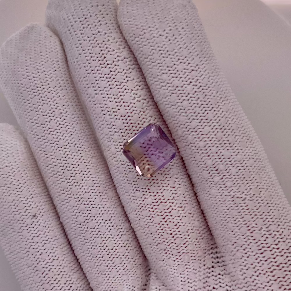 Natural Ametrine 5.17 carats, octagonal cut, purple and yellow bi-color gemstone, untreated
